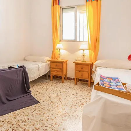 3 Bedroom Lovely Home In Olivares *
