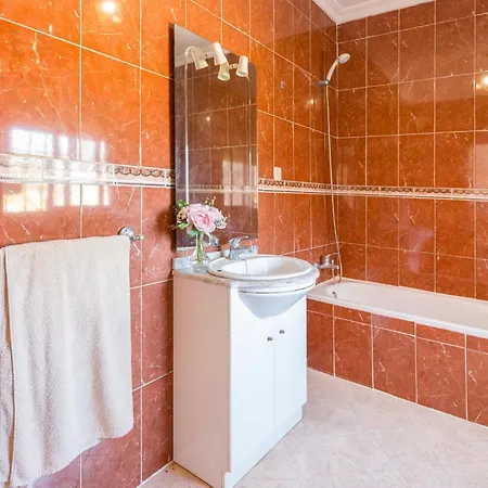 3 Bedroom Lovely Home In Olivares